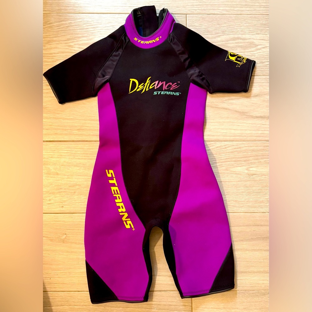 Stearns Shortie Wet Suit Adult Size S Black Purple Neoprene Defiance